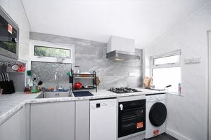 Photo 16- click for photo gallery